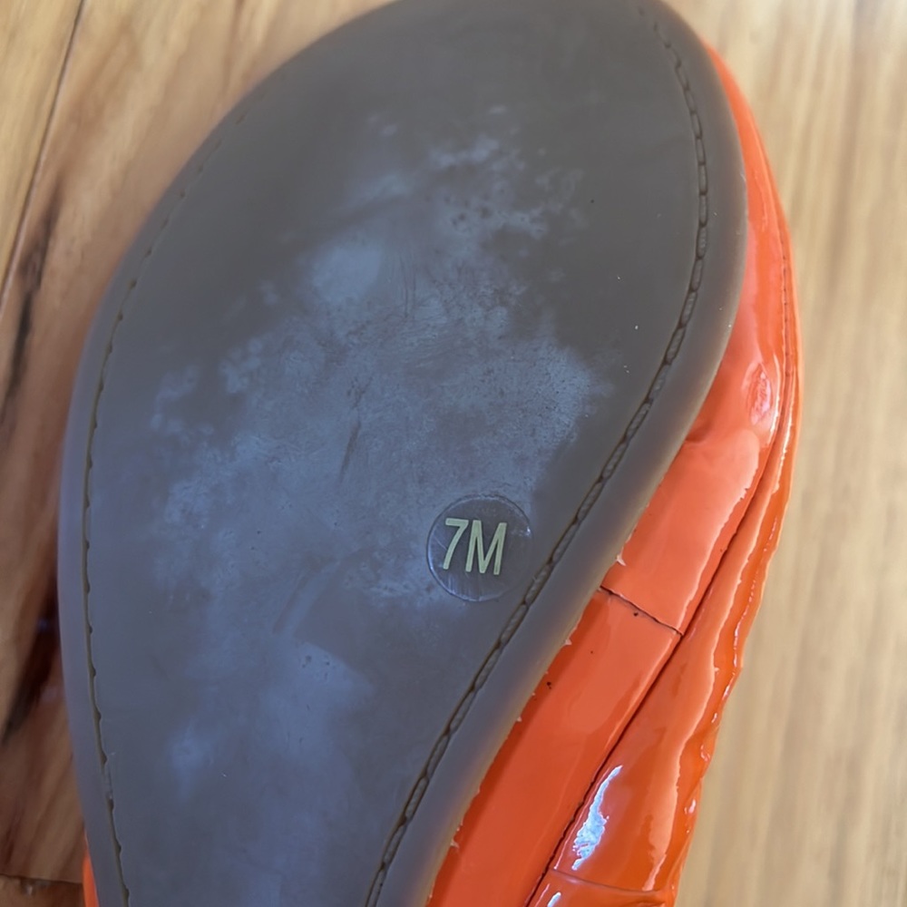 Tory Burch Eddie Ballet Flat in Patent Tory Orange - Picture 5 of 5